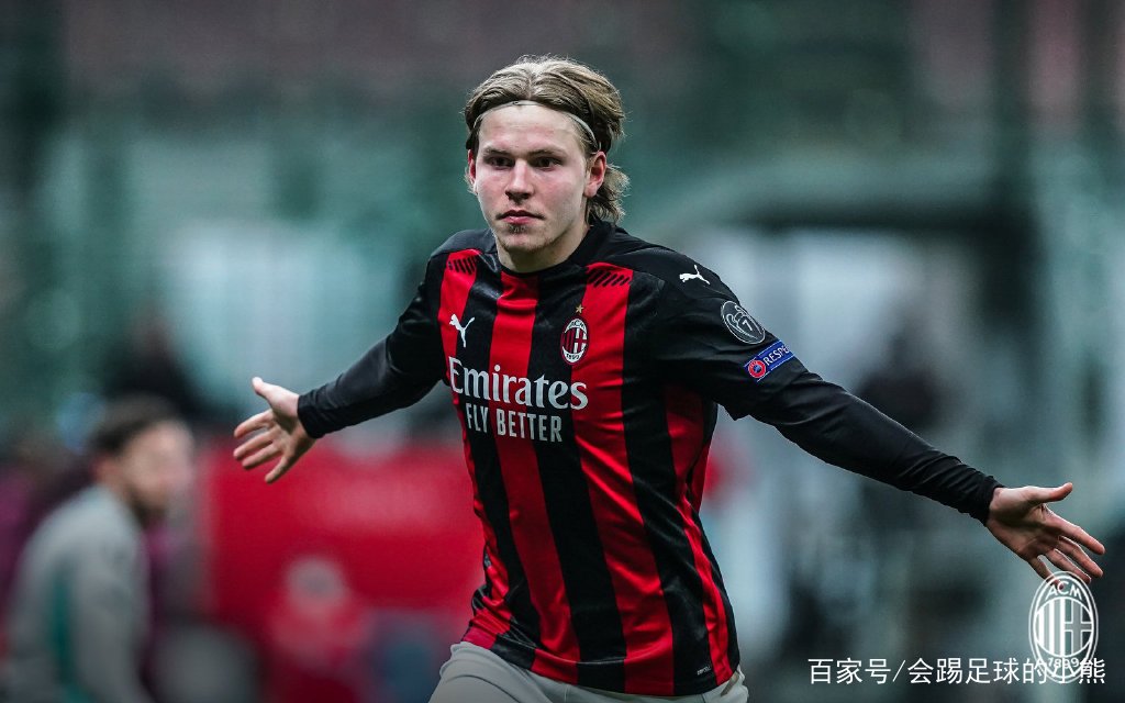 KOK体育-沃尔夫斯堡实现惊艳逆转,迎来胜利的简单介绍