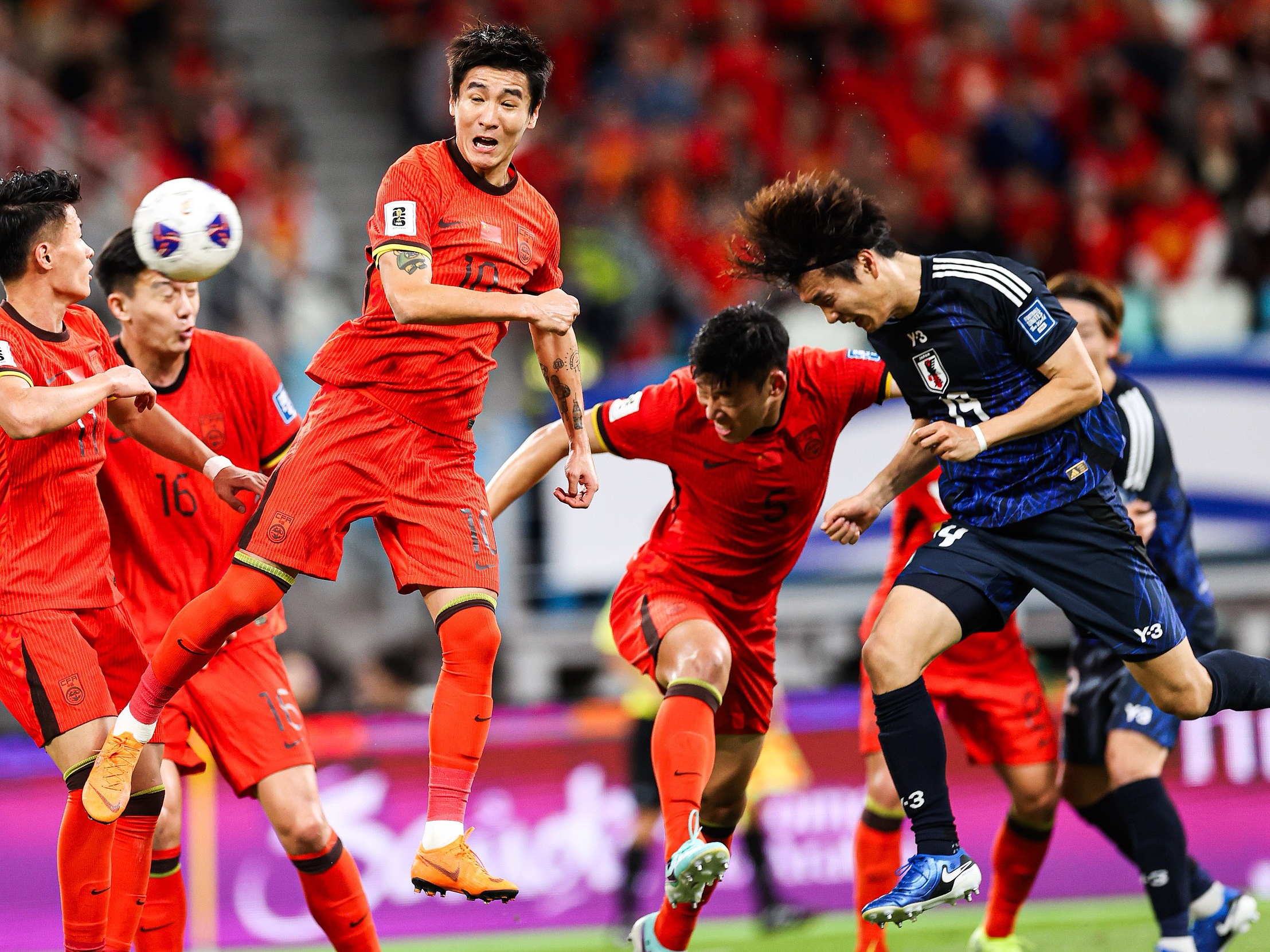 中国国家队在国际赛场上大放异彩(中国国家队官方)